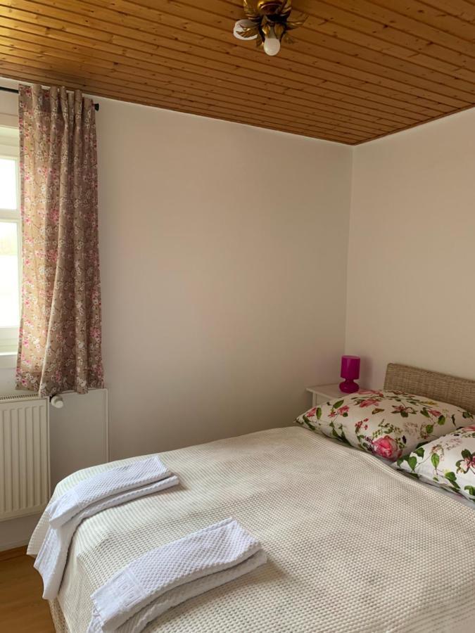Appartamento Forsthaus In Waldhessen Bauhaus Esterno foto